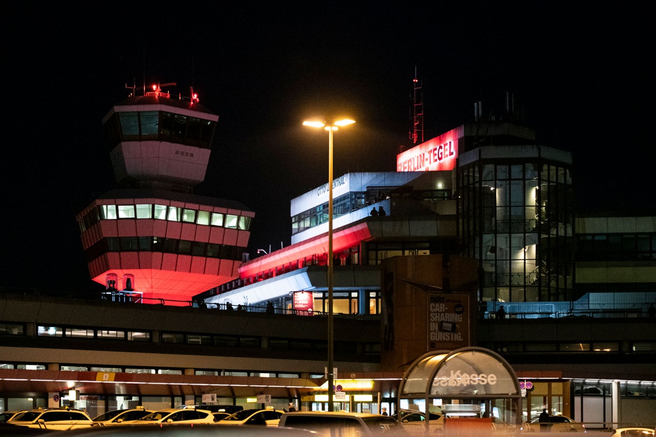 Beleuchtung des Terminals in Tegel